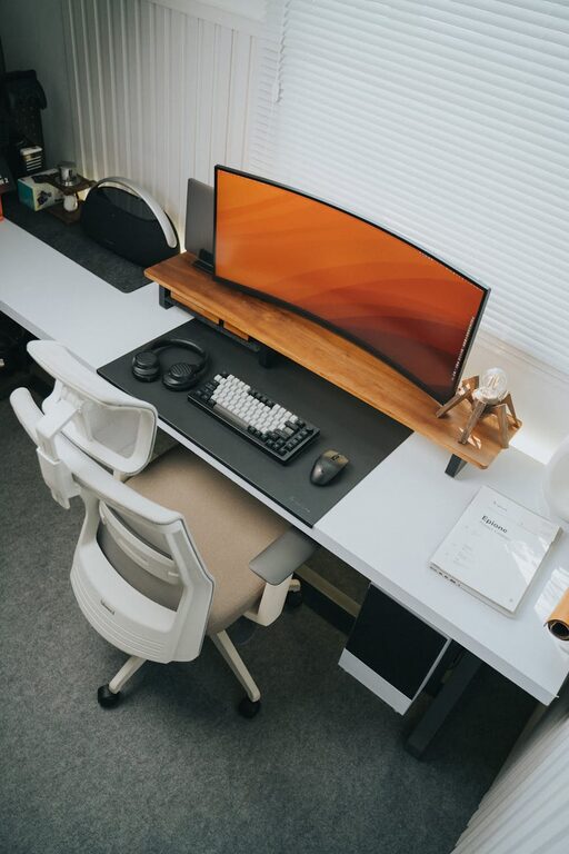 Simple Tips for Organizing Your Workspace to Boost Productivity and Reduce Stress